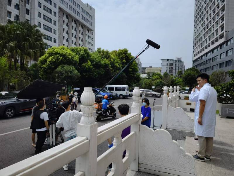河口区广告片拍摄公司低成本实现高规格制作的诀窍